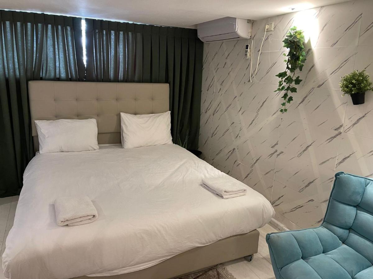 Lago Suites Hotel Jérusalem Extérieur photo