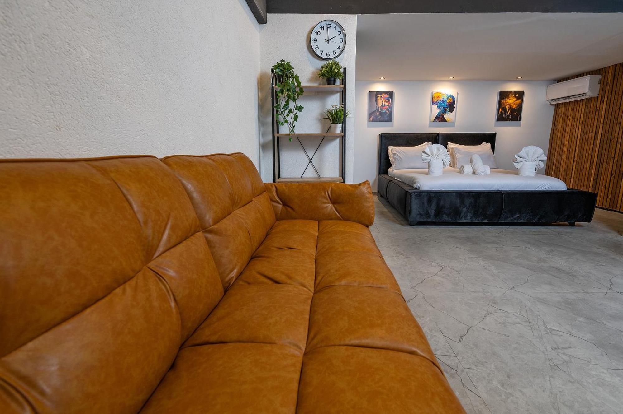 Lago Suites Hotel Jérusalem Extérieur photo