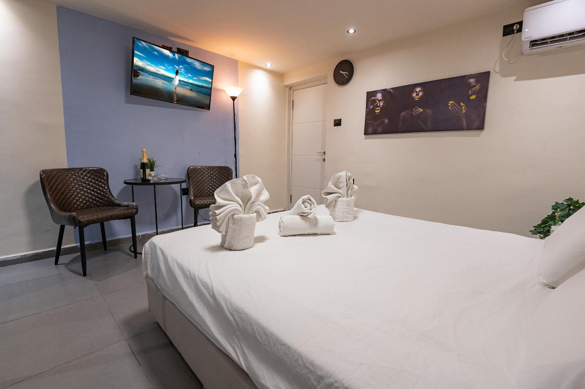 Lago Suites Hotel Jérusalem Extérieur photo